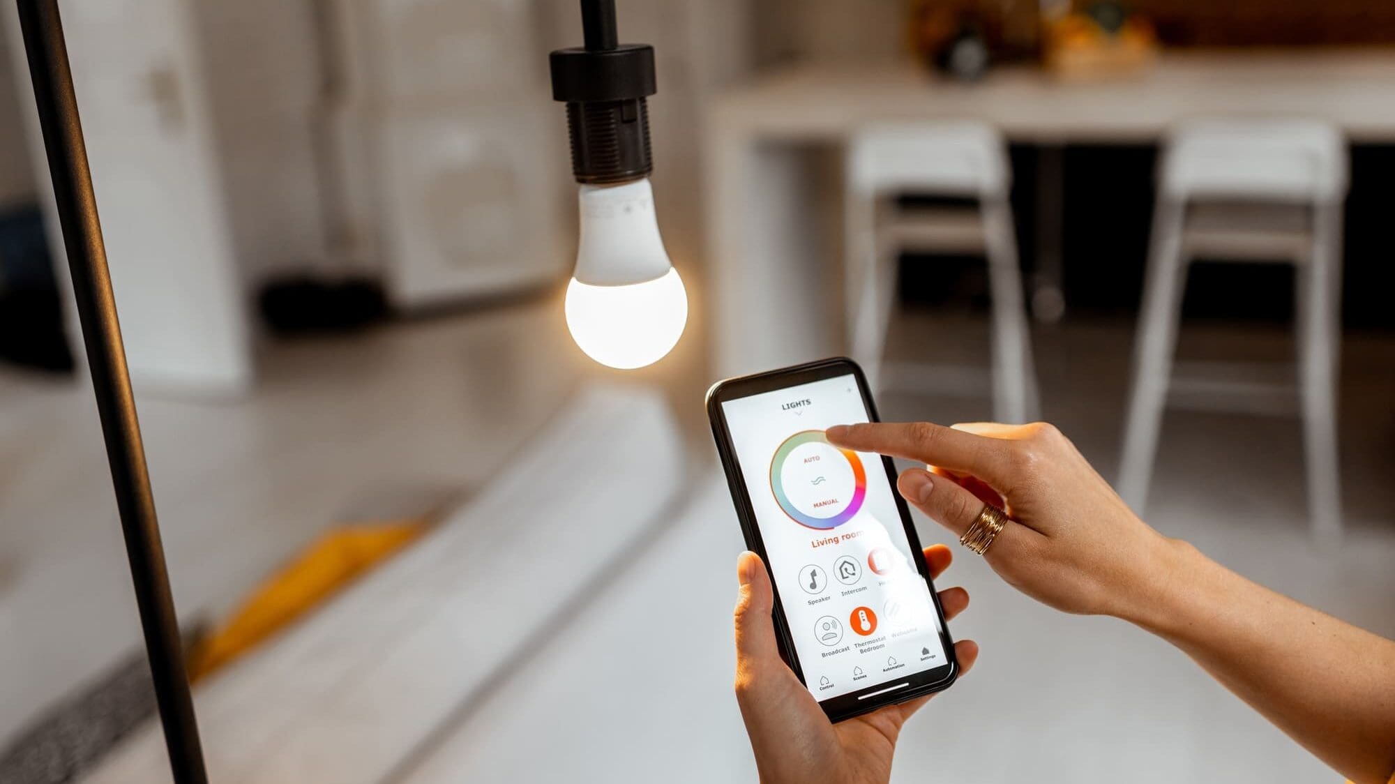 Controlling light bulb with mobile device with intelligent lighting setups for beginners